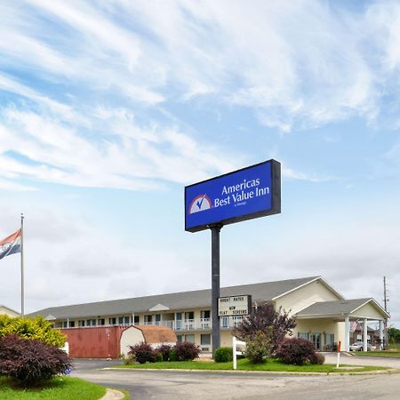 Americas Best Value Inn Knob Noster Exterior foto